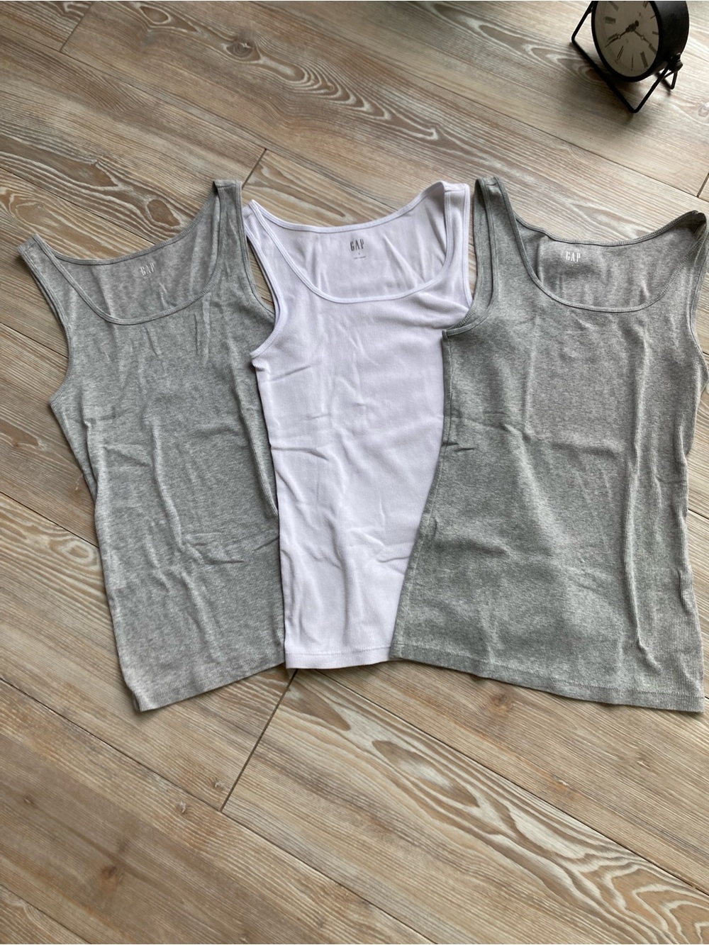 GAP Women’s Scoop Neck Ribbed Tank Tops - White & Heather Gray (3-Pack) Small